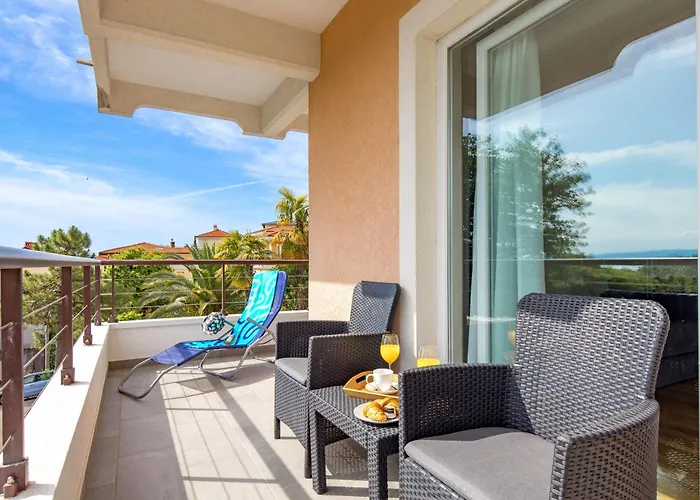 Apartment Design Linda Lovran