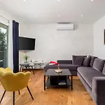 Design Linda דירה לובראן